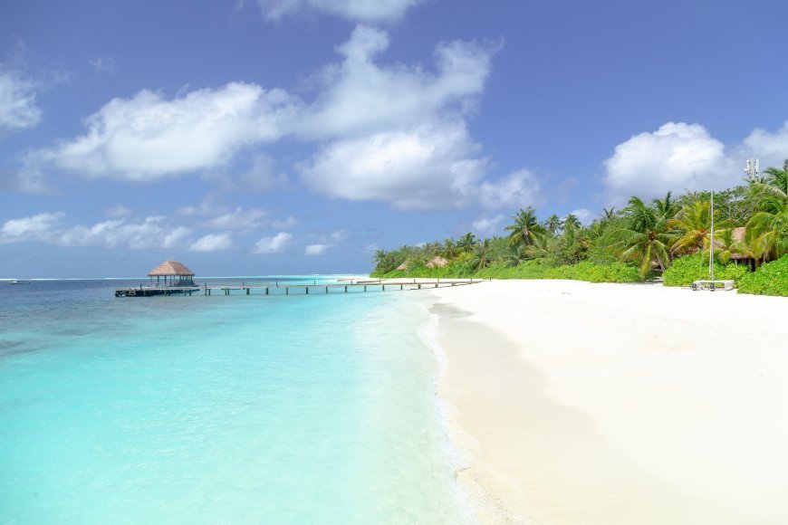 pristine Maldives beach